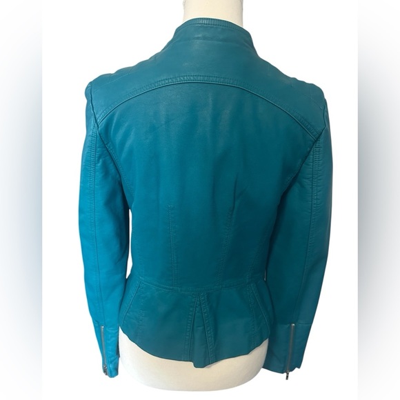 Black Rivet pleather jacket from Wilson Leather. In a turquoise blue. Sz small - Picture 3 of 7